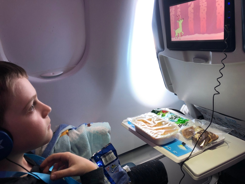 Quoi apporter lors d'un premier voyage en avion avec les enfants
